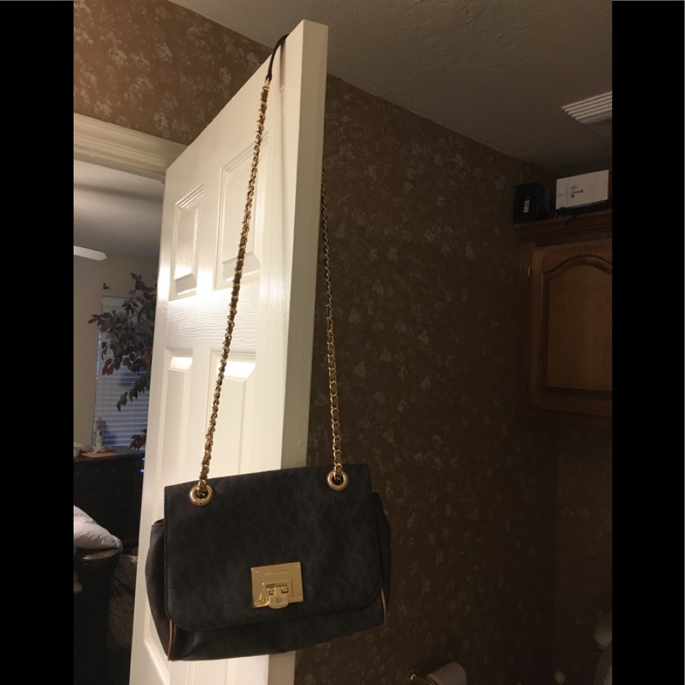 MICHAEL Michael Kors Black and Brown Quilted Crossbody Bag with Gold Chain